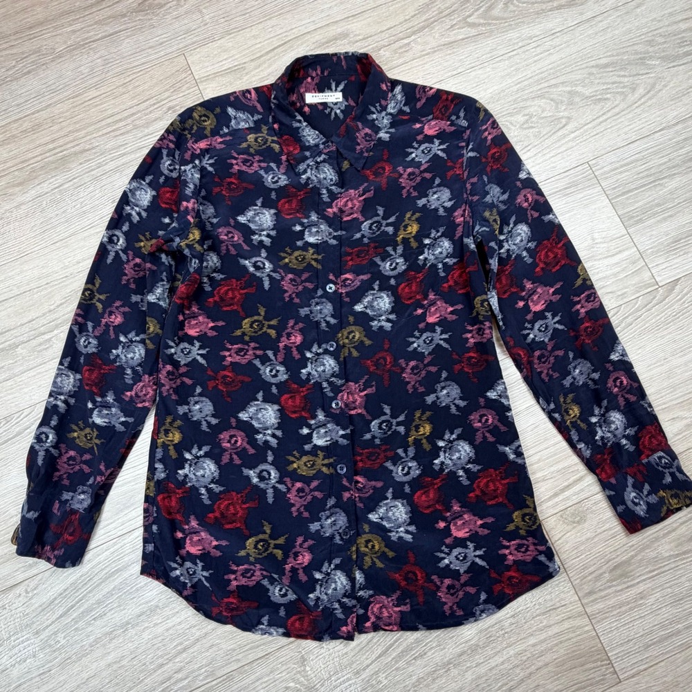 Equipment Femme 100% Silk Brett Blouse Floral Peacoat Multi Long‎ Sleeve Size M